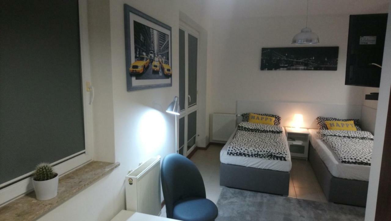 Apartament Kniaziewicza - Komfortowe Noclegi Crickhowell Exterior foto
